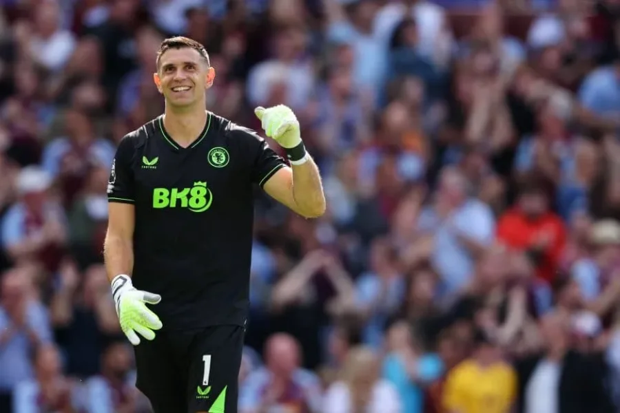 EL DIBU MART&Iacute;NEZ SE PRESENTA HOY CON EL ASTON VILLA