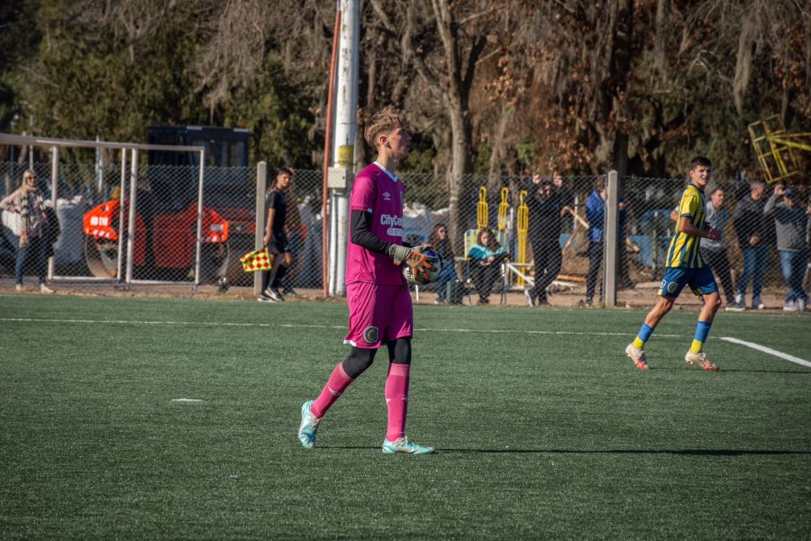 Benjam&iacute;n Heinzmann, con la camiseta de Rosario Central, en uno de los partidos que disput&oacute; en este 2024.