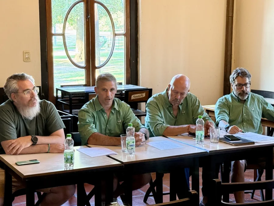 Garc&iacute;a, Crosetti, Defagot y Trabach&iacute;n, en la Asamblea que tuvo la renovaci&oacute;n de autoridades de CRAR.