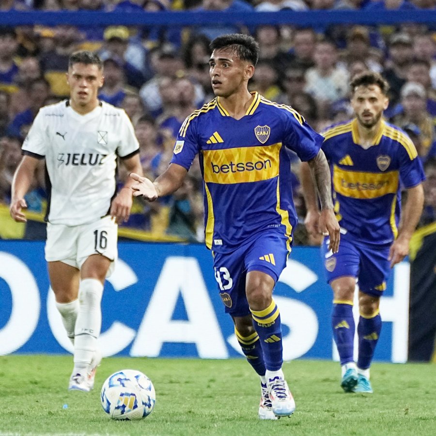 EXPECTATIVA. El equipo xeneize espera su rival.