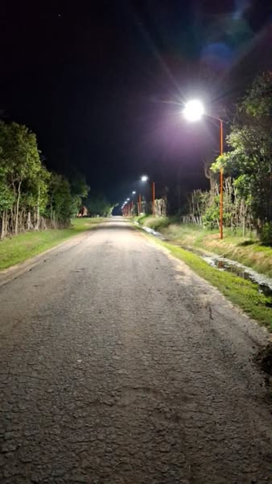 La obra de iluminaci&oacute;n concretada recientemente.