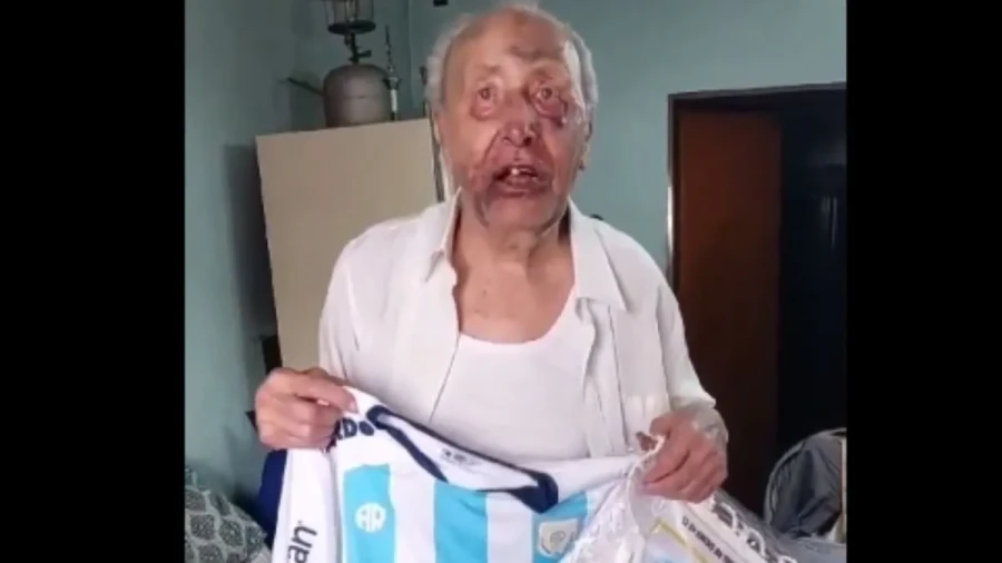 DESFIGURADO. El anciano, que recibi&oacute; el obsequio atletiquense, sufri&oacute; una brutal golpiza.
