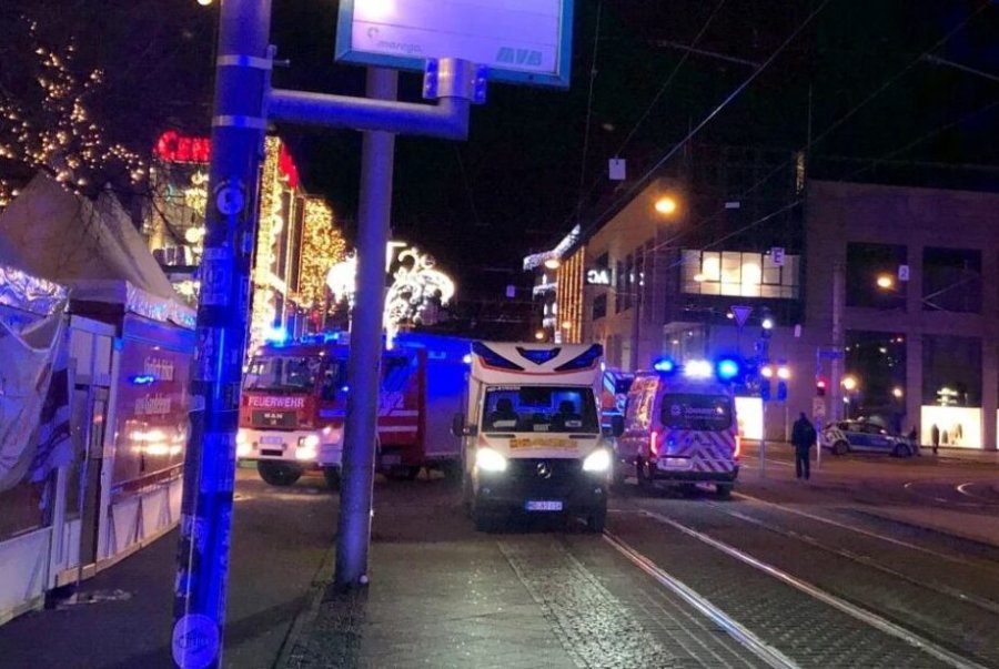 ATAQUE. Un auto arroll&oacute; a una multitud en el mercado navide&ntilde;o en Magdeburgo.