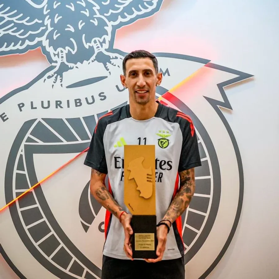 &Aacute;ngel Di Mar&iacute;a fue elegido como el mejor jugador de los meses de octubre y noviembre de la Primera Liga de Portugal.
