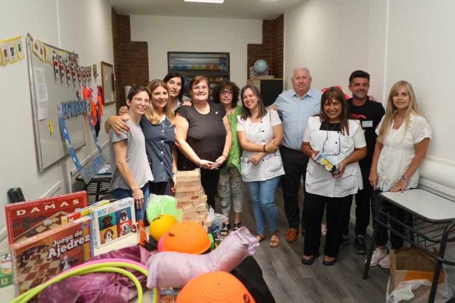 Provincia entreg&oacute; kits did&aacute;cticos y deportivos para escuelas hospitalarias.