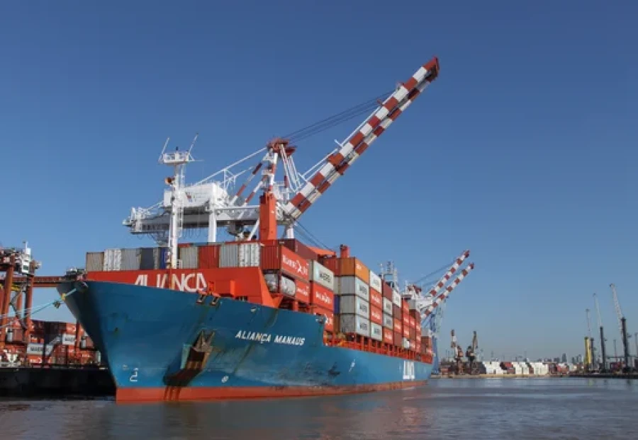 Las exportaciones de las pymes mantienen el crecimiento en volumen y en d&oacute;lares frente al 2023.