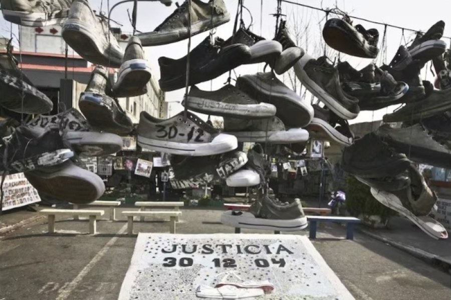 DOLOROSO RECUERDO. Este lunes se cumplen dos d&eacute;cadas de la masacre de Croma&ntilde;&oacute;n.