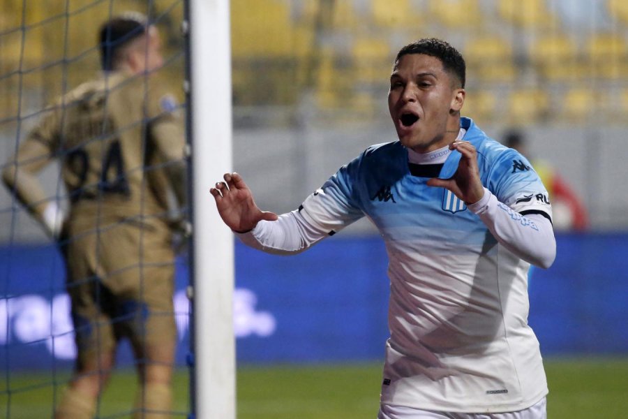 FUE UNA DE LAS GRANDES FIGURAS DE RACING Y AHORA LO QUIEREN DESDE COLOMBIA
