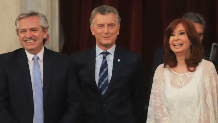 Alberto Fern&aacute;ndez, Mauricio Macri y Cristina Kirchner.