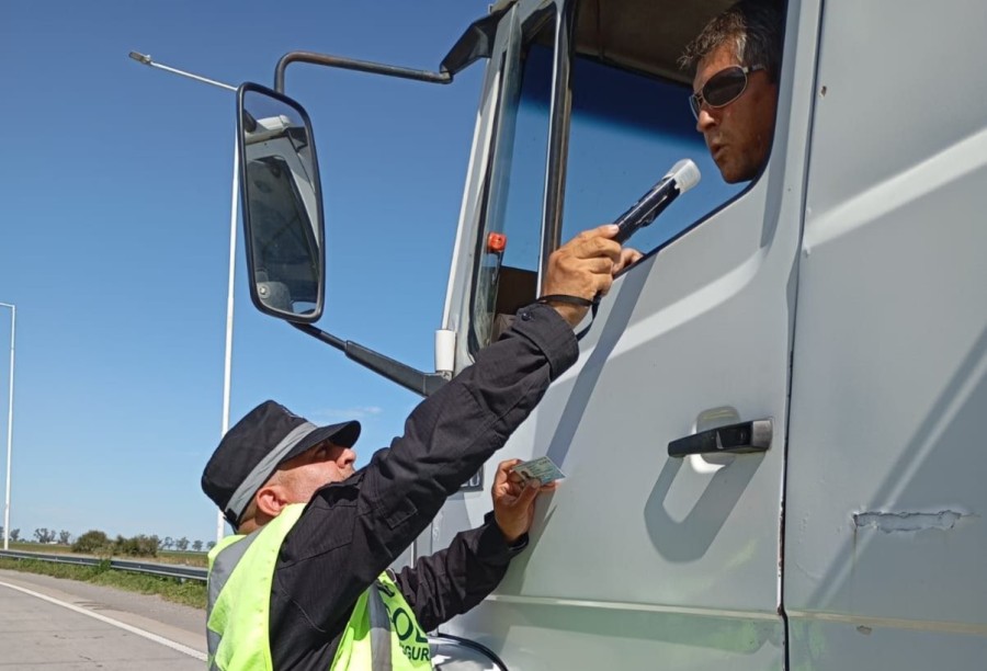 Provincia intensific&oacute; los controles en rutas y corredores durante las fiestas.