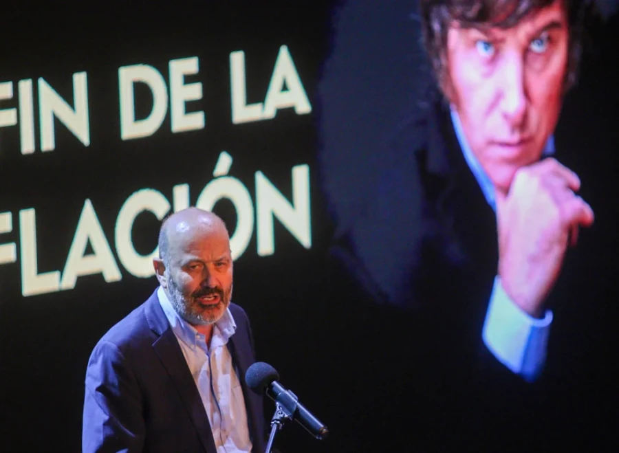 El ministro Sturzenegger, a cargo del empleo p&uacute;blico.