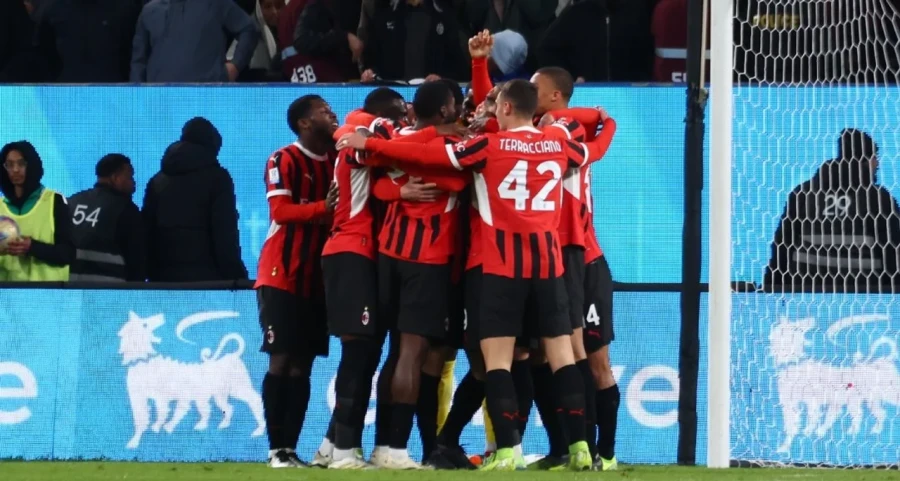 LO DIO VUELTA. El festejo del Milan.