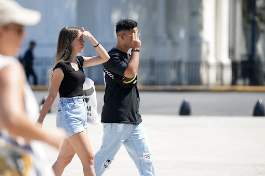 VA TOMANDO FORMA. Hay alerta por la primera ola de calor del a&ntilde;o en el pa&iacute;s.