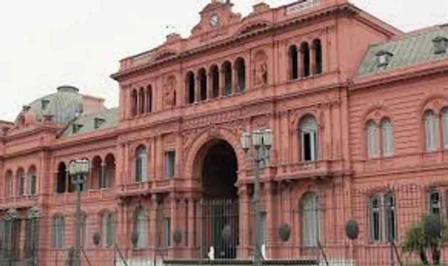 Marcada ca&iacute;da de las transferencias de la Naci&oacute;n a las provincias en 2024.