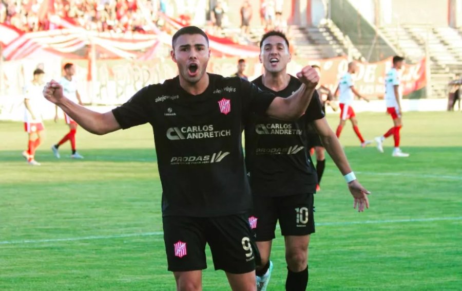 EL DELANTERO, MAXIMILIANO IB&Aacute;&Ntilde;EZ, REGRESA AL LE&Oacute;N