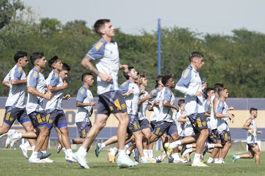 El plantel xeneize trabaja en medio de la ola de calor.