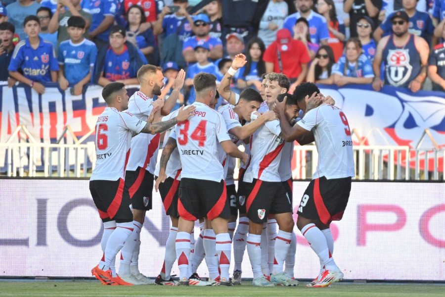 River fue aplicado y abri&oacute; su a&ntilde;o con victoria 2-1 ante Universidad de Chile