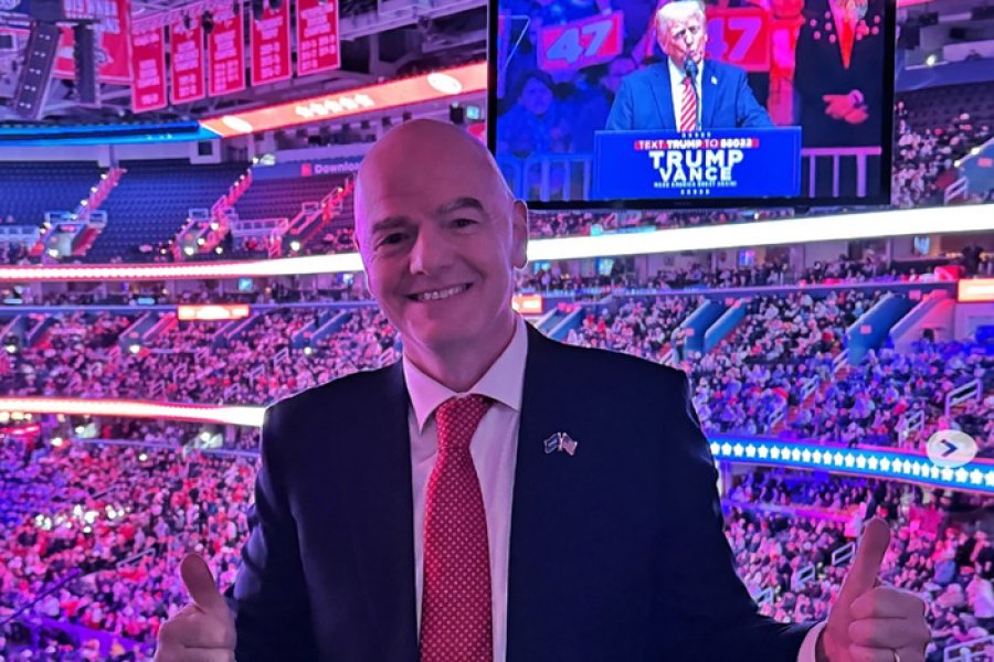 Infantino, como ni&ntilde;o con juguete nuevo.