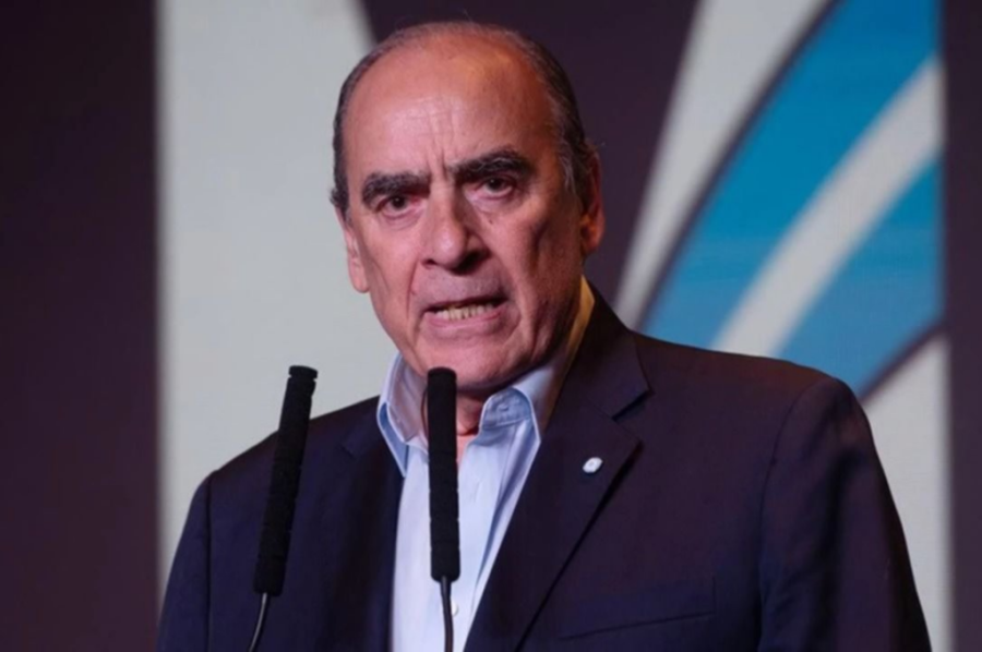 GUILLERMO FRANCOS. El jefe de Gabinete se refiri&oacute; a la salida del ex procurador del Tesoro, Rodolfo Barra.