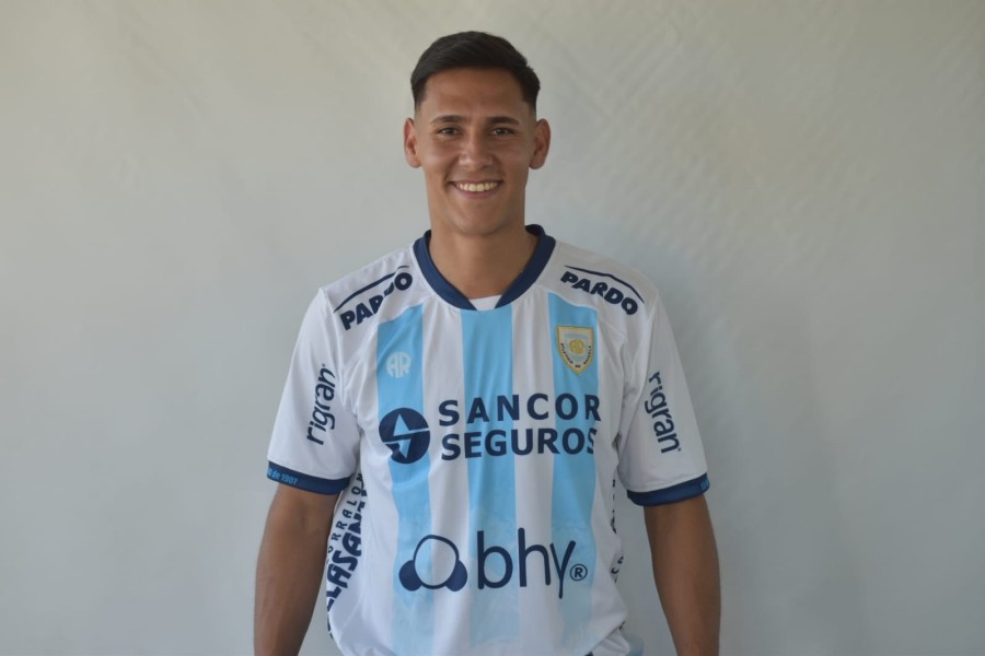 REGRESA./ Roque Ram&iacute;rez vuelve a vestir la casaca de la Crema, ahora para jugar el Federal A.