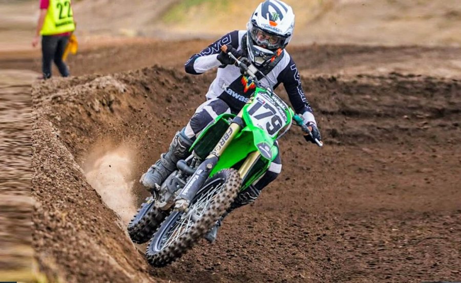 Joaqu&iacute;n Poli estar&aacute; presente en la categor&iacute;a MXGP conduciendo una Kawasaki.