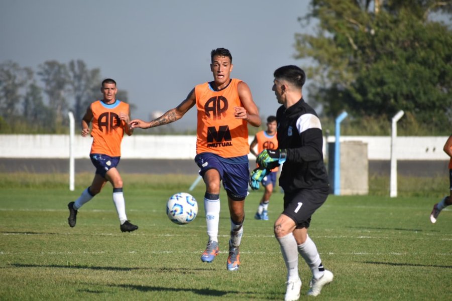 ATL&Eacute;TICO DE RAFAELA SIGUE SUMANDO RODAJE FUTBOL&Iacute;STICO