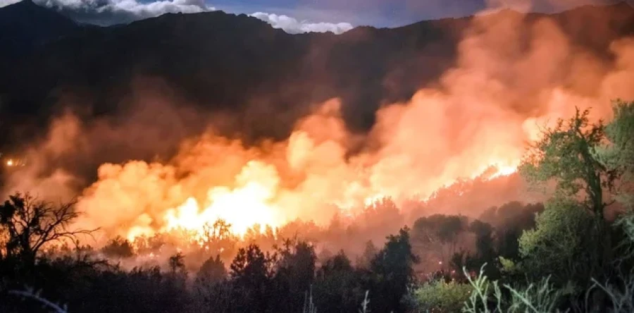 Se descontrolaron los focos de incendio