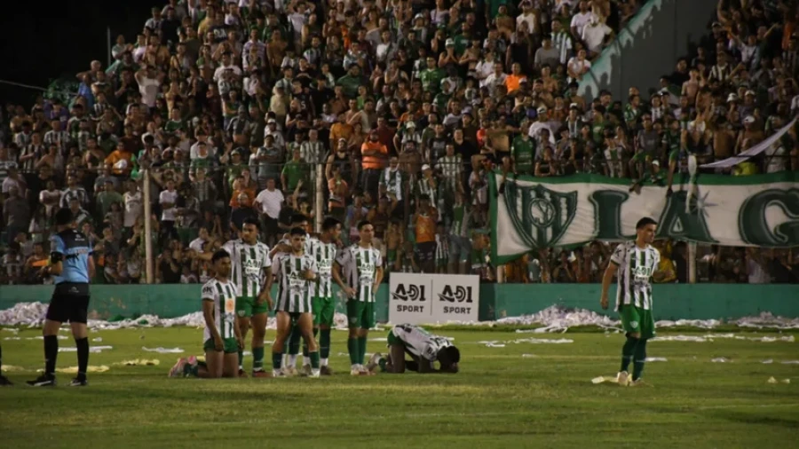 DESCARGOS. Los futbolistas sanjuaninos apuntaron contra los &aacute;rbitros.