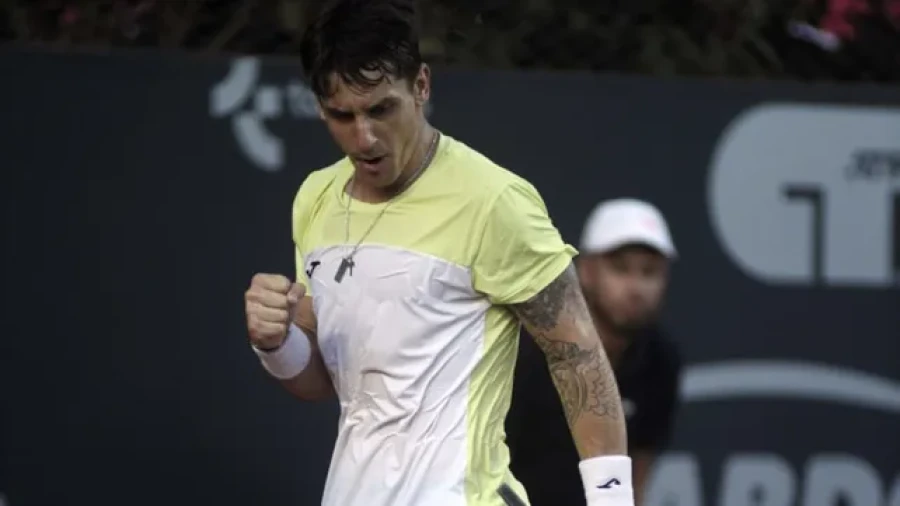 VA POR EL TITULO. Camilo Ugo Carabelli.