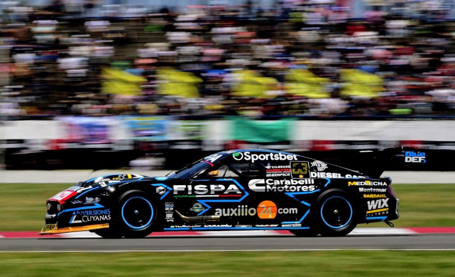 Juli&aacute;n Santero empezar&aacute; la defensa de su campeonato con el Mustang.