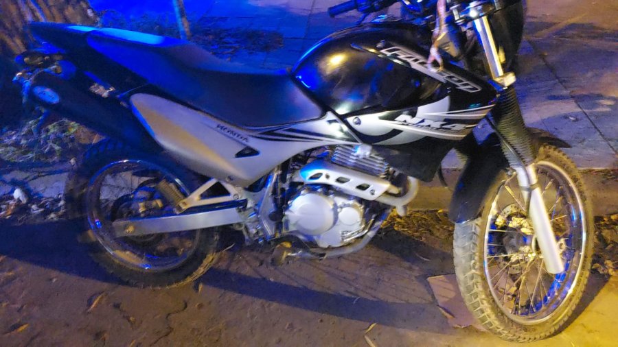Se trat&oacute; de una moto Honda Falcon NX4, de 400 c.c.