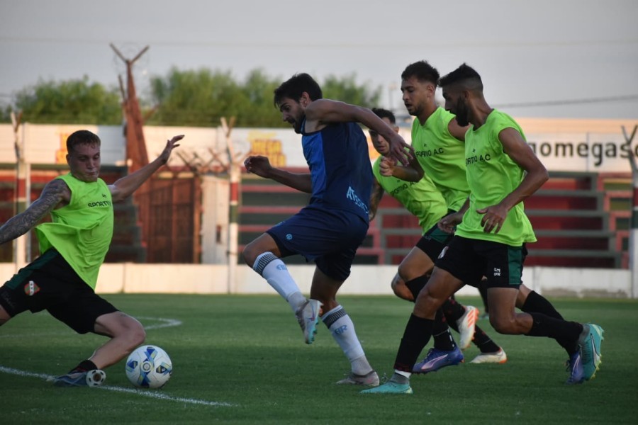 La Crema jug&oacute; un amistoso con Sportivo Las Prejas