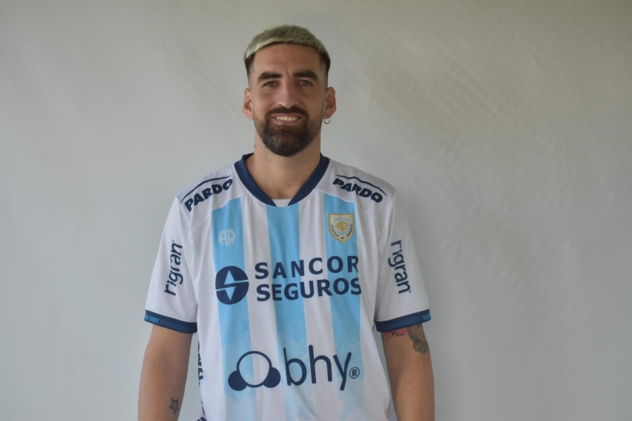 El delantero Mat&iacute;as Gast&oacute;n Castro (33), es nuevo jugador de la Crema.