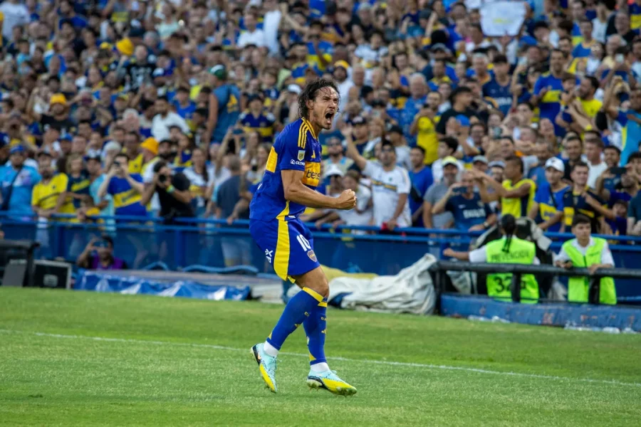 Cavani volver&iacute;a a la titularidad en Boca.