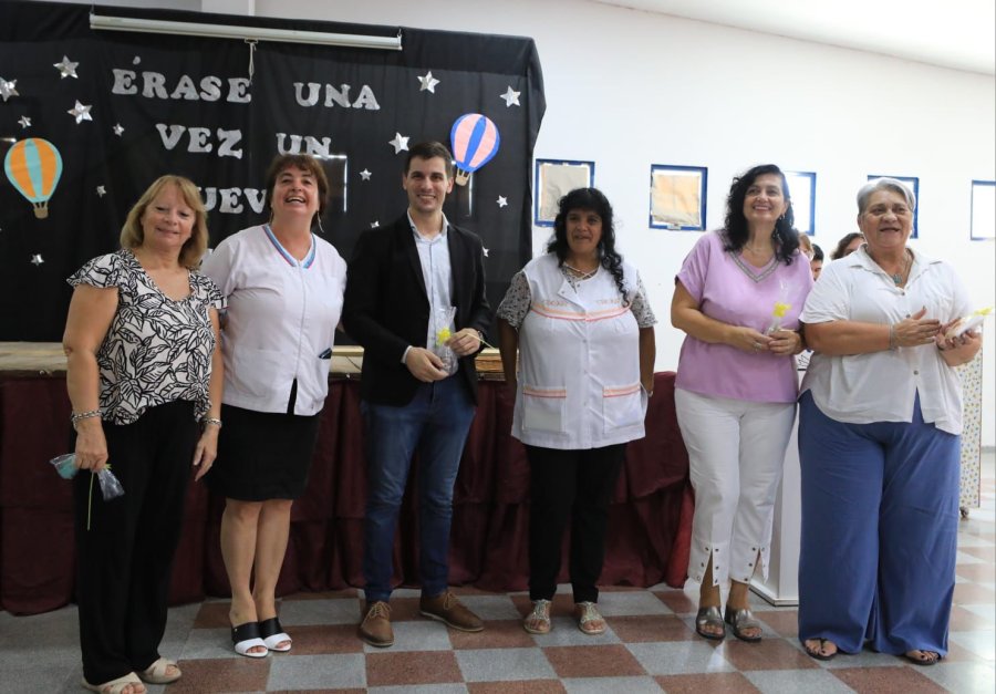 VUELTA A CLASES. Con los alumnos presentes en las aulas rafaelinas, la Escuela Languier inici&oacute; el ciclo lectivo con la presencia del intendente.