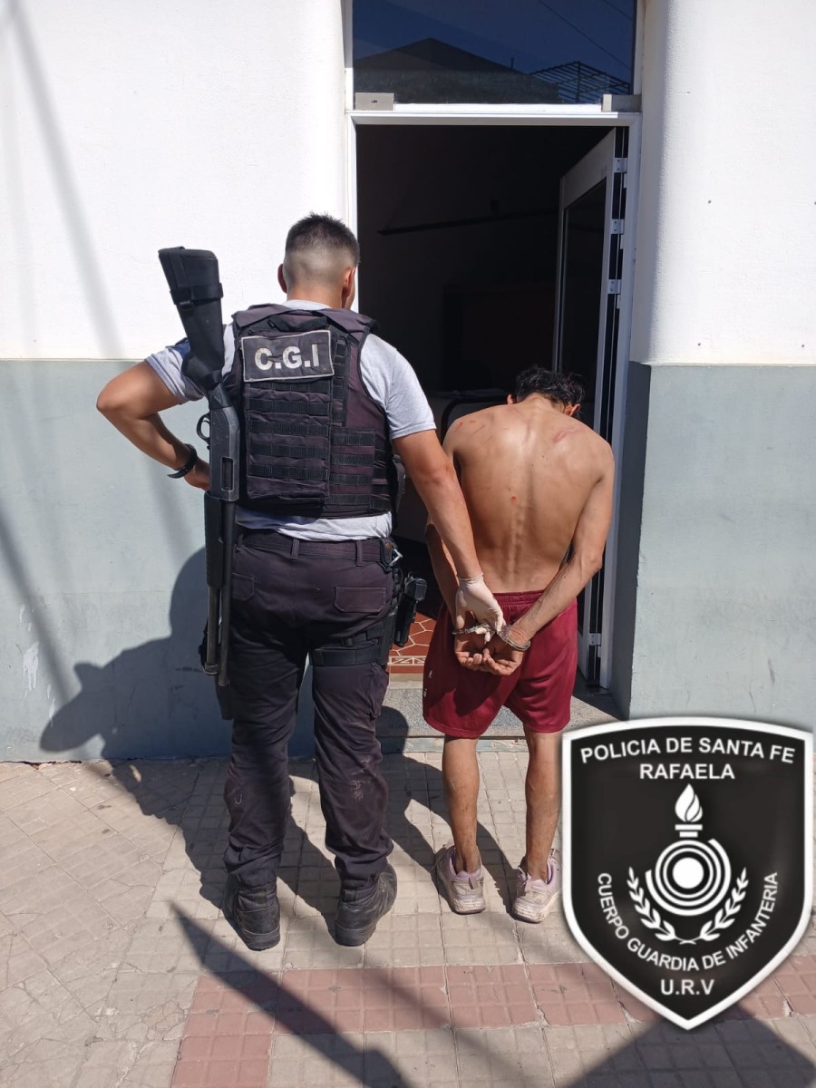 El violento individuo, con pedido de detenci&oacute;n, fue trasladado a la sede de la PDI.