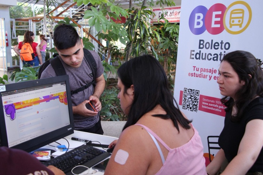 Desde la Secretar&iacute;a de Transporte y Log&iacute;stica informaron que ya ingresaron su solicitud al sistema 218.377 alumnos.