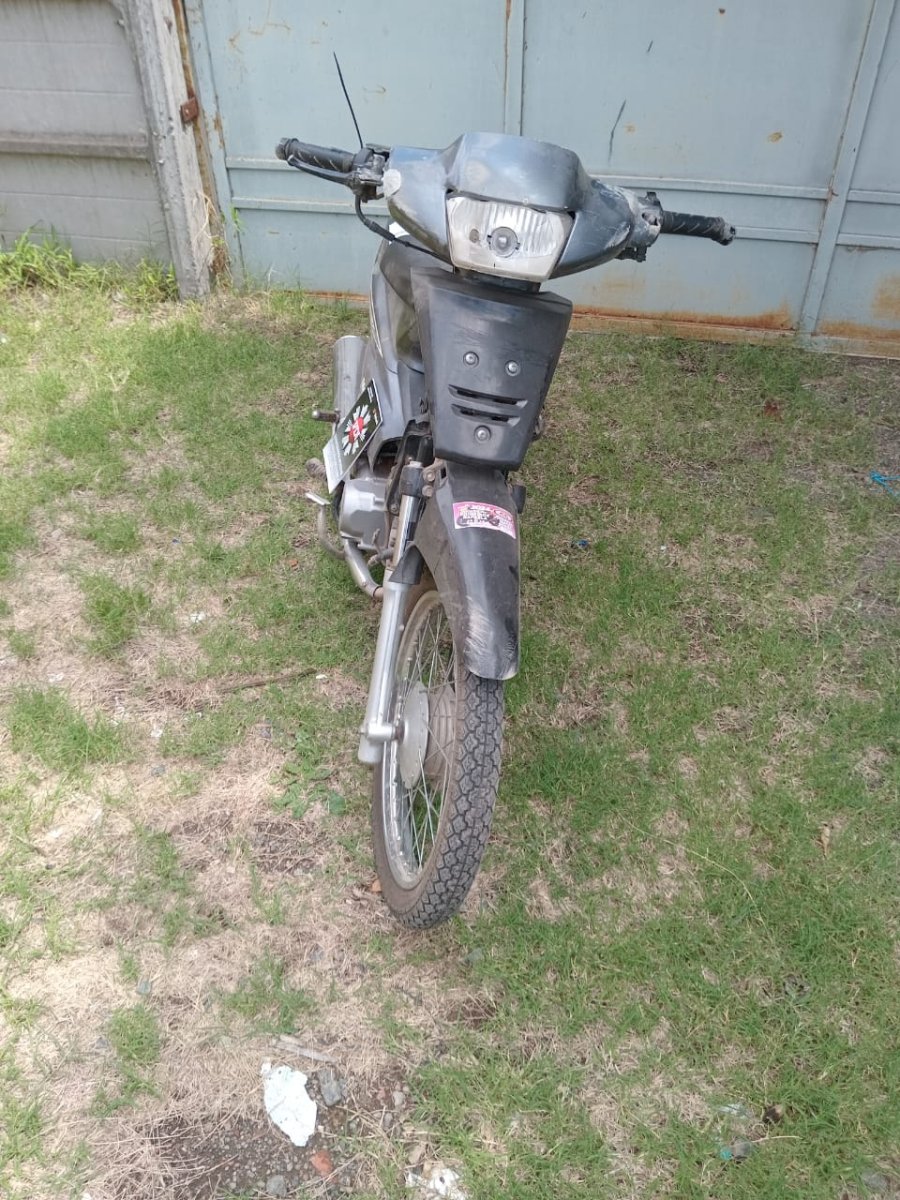 Al revisar una moto marca Honda Wave 110 c.c., establecieron que el dominio no correspond&iacute;a a ese rodado.