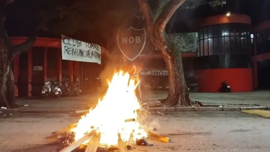MANIFESTACION. El club sufre una severa crisis deportiva e institucional.