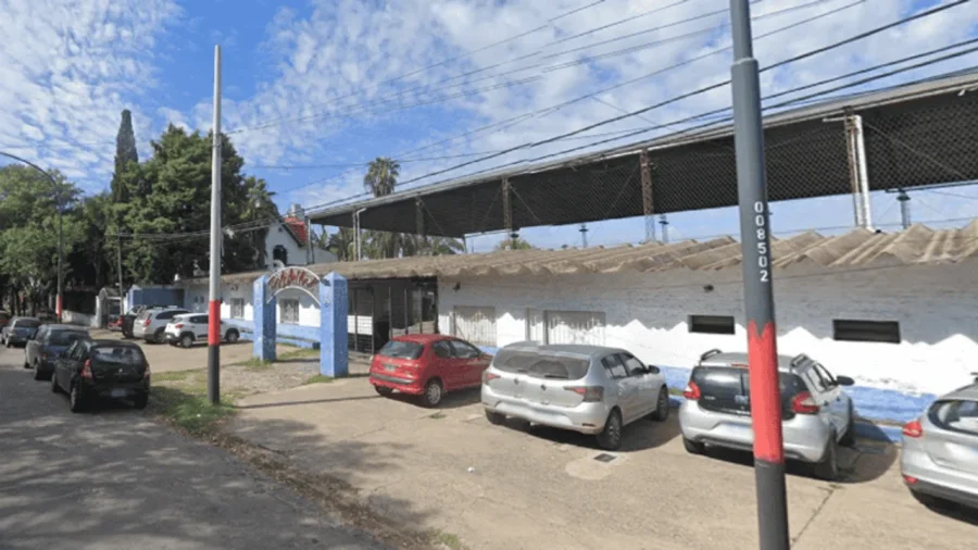 En este lugar el joven convulsion&oacute; en el suelo tras el golpe.