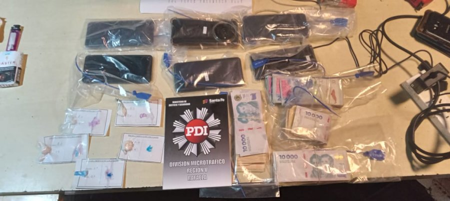 Lo secuestrado durante el operativo en barrio F&aacute;tima.