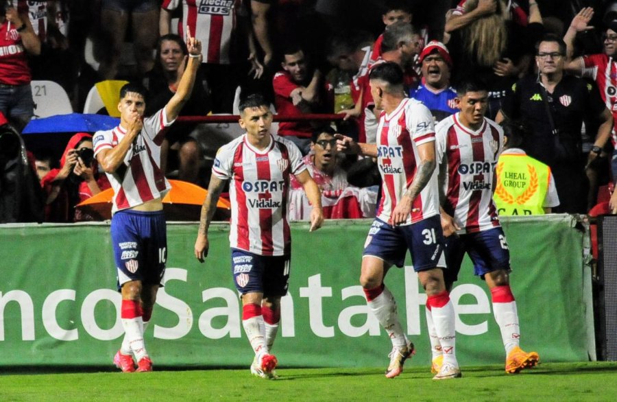 UNI&Oacute;N LE GAN&Oacute; A GIMNASIA EN SANTA FE