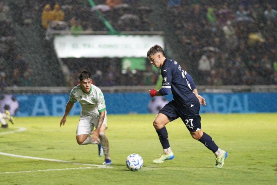 EL DILUVIO IMPIDI&Oacute; QUE PUEDA TERMINAR DE JUGARSE EL PARTIDO ENTRE BANFIELD E INDEPENDIENTE