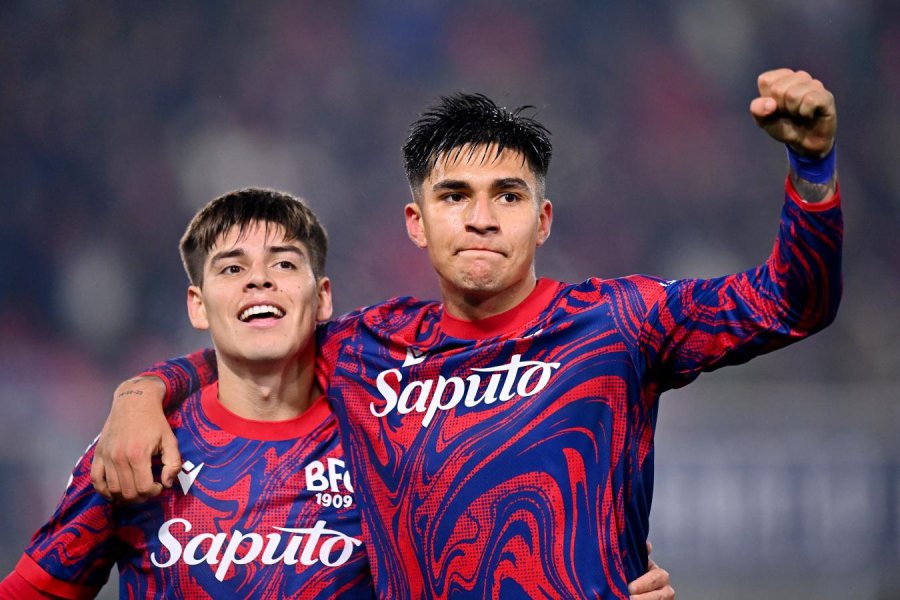 <b>Benjam&iacute;n Dom&iacute;nguez y Santiago Castro, la dupla de Bologna que fue llamada por Scaloni.</b>