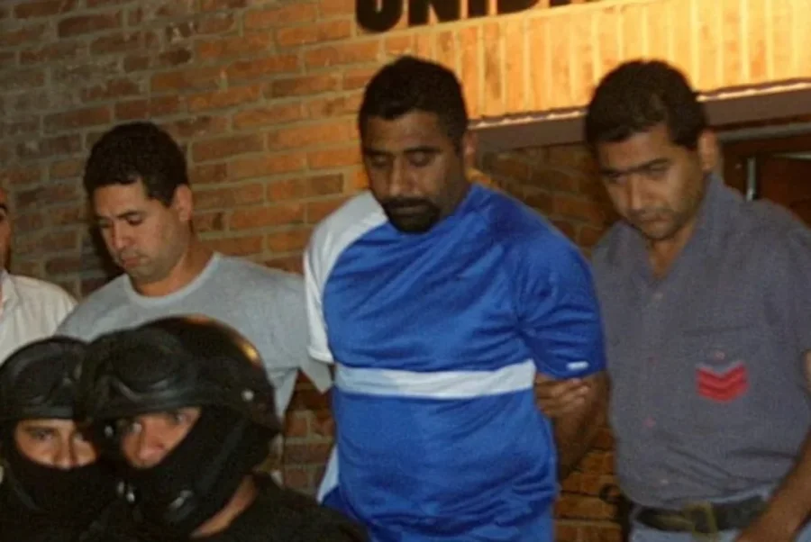 Sergio Orlando Leiva -conocido como &ldquo;El Negro Sombra&rdquo;-, fue el secuestrador serial m&aacute;s peligroso de Argentina y&nbsp;fue asesinado a tiros en la localidad bonaerense de Tigre.
