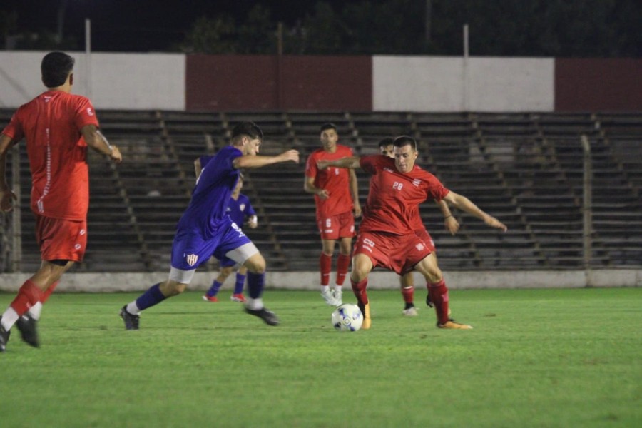 EL LE&Oacute;N TUVO UNA BUENA PRUEBA FUTBOL&Iacute;STICA