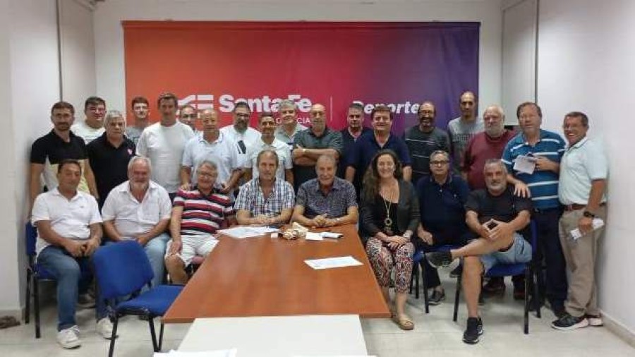 DIRIGENTES. Durante la reuni&oacute;n de la Federaci&oacute;n Santafesina.