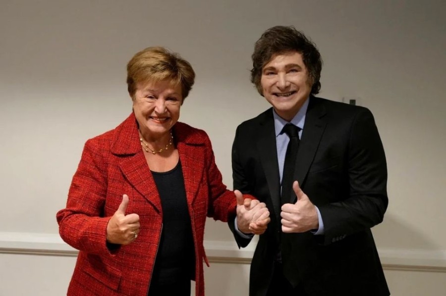 PARA ENVIAR AL CONGRESO. Milei tiene a la firma el DNU que habilita el nuevo acuerdo con el FMI El decreto se publicar&aacute; en las pr&oacute;ximas horas.