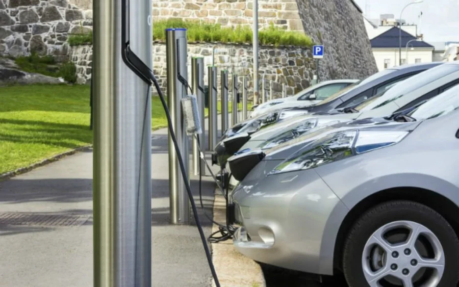 Abren importaci&oacute;n de autos el&eacute;ctricos.