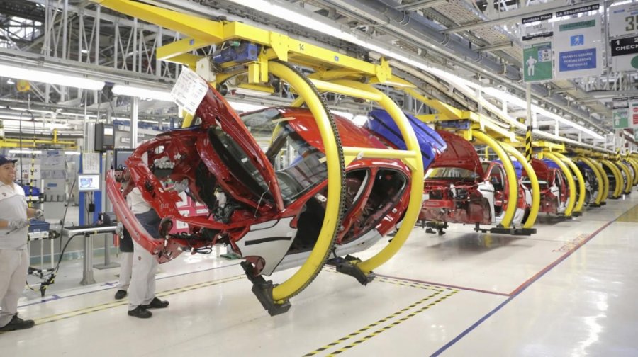 Se facilitar&aacute; la importaci&oacute;n de autopartes.
